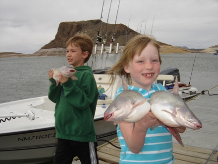 Trenton Spraggins and Jr. Guide, Gidget Miller with some Blue Cat Beauties!!