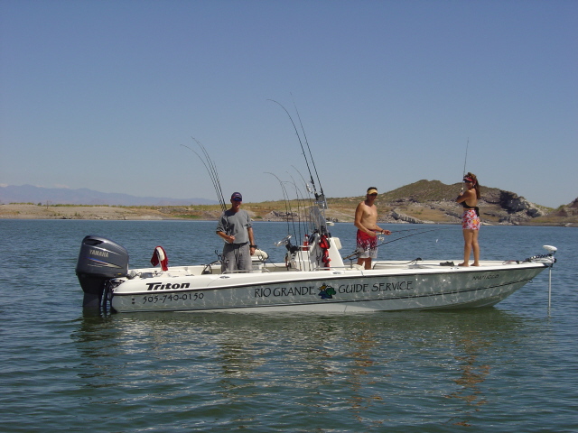 24' Triton Center Console